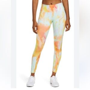 Nike Dri-FIT Epic Luxe Women's Mid-Rise 7/8 Pocket Running Leggings Small